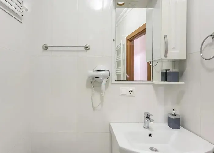 Istanbul'un Merkezinde Cevahir Avm Karsisi 1+1 Yeni Ev Istanbul