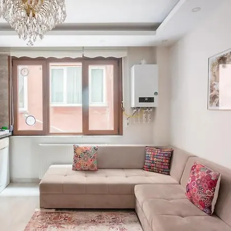 Istanbul'un Merkezinde Cevahir Avm Karsisi 1+1 Yeni Ev アパート イスタンブール