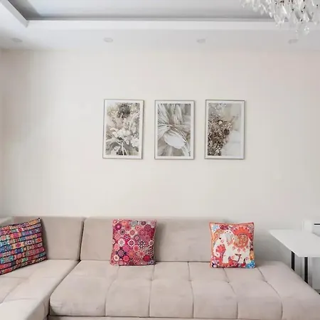 Central 1Br Apartment Opposite Cevahir Mall Metro 2 Min Διαμέρισμα